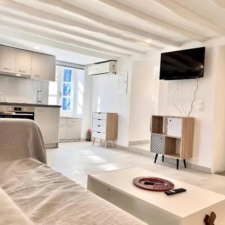 Camara'S Gem Appartement Poros Town Buitenkant foto