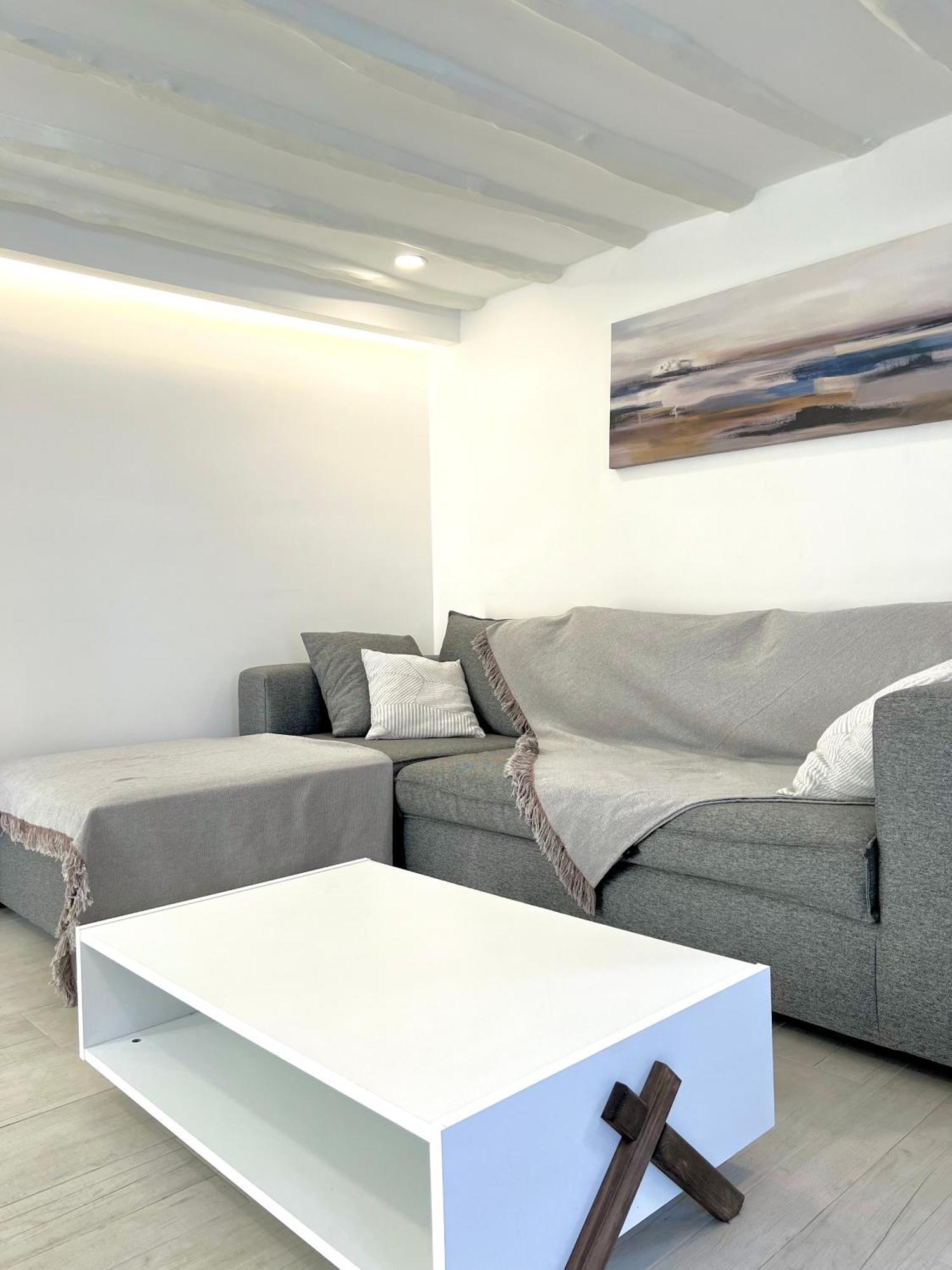 Camara's Gem Apartment Poros Town